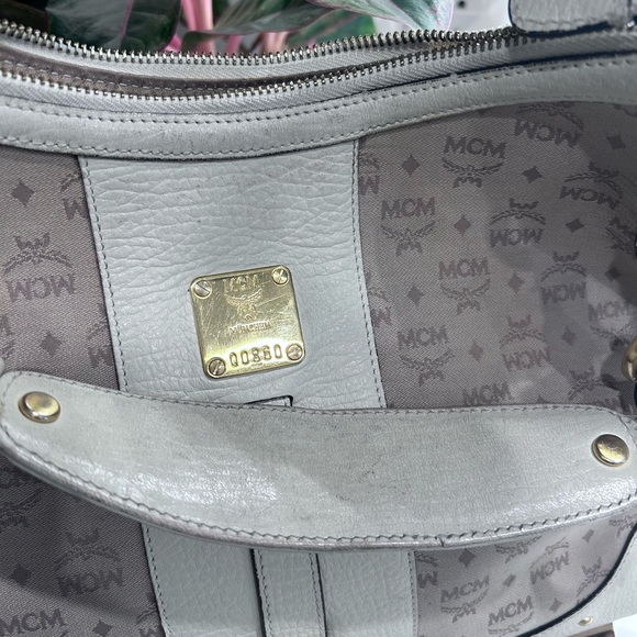 MCM White and Tan Hobo Bag with Monogrammed Design - Picture 11 of 15